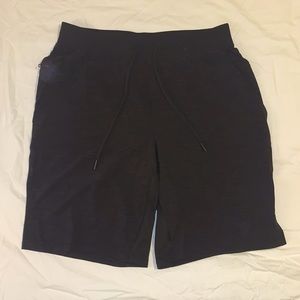 Lululemon men’s athletic shorts